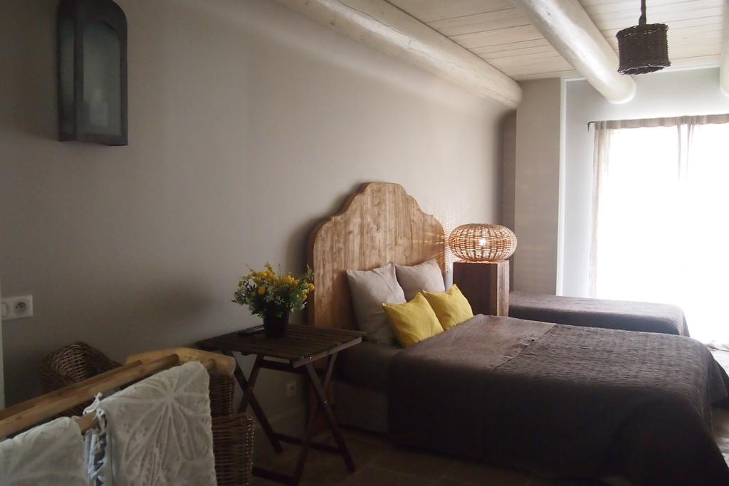 La Maison Des Collines Hotel Allemagne-en-Provence Room photo