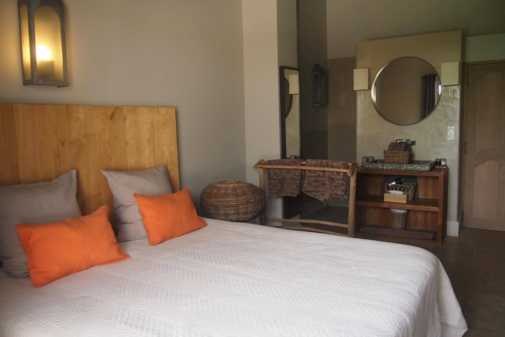 La Maison Des Collines Hotel Allemagne-en-Provence Room photo